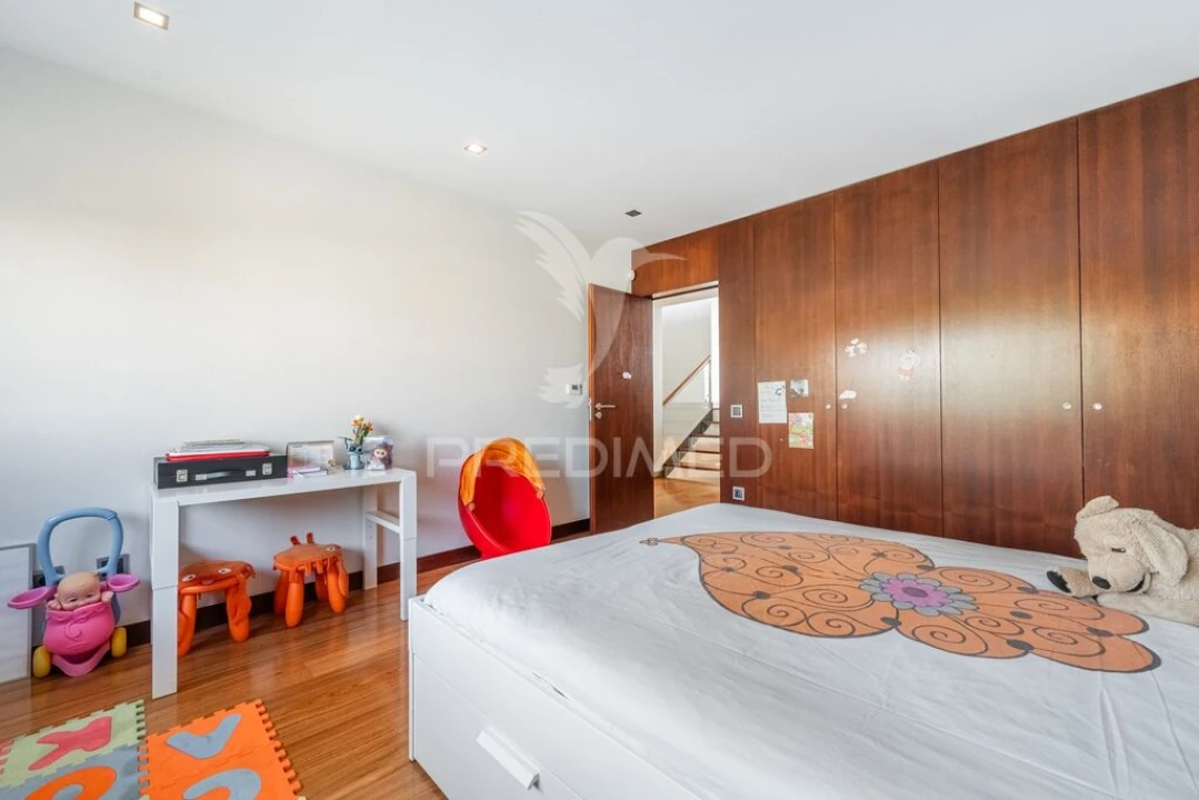 Moradia T3 para Venda em Esmoriz Foto 9