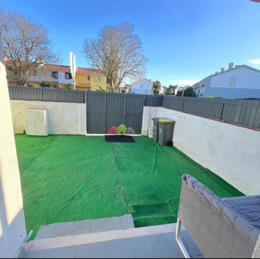 Moradia T3 para Venda em Azeitão (São Lourenço e São Simão) Foto 46