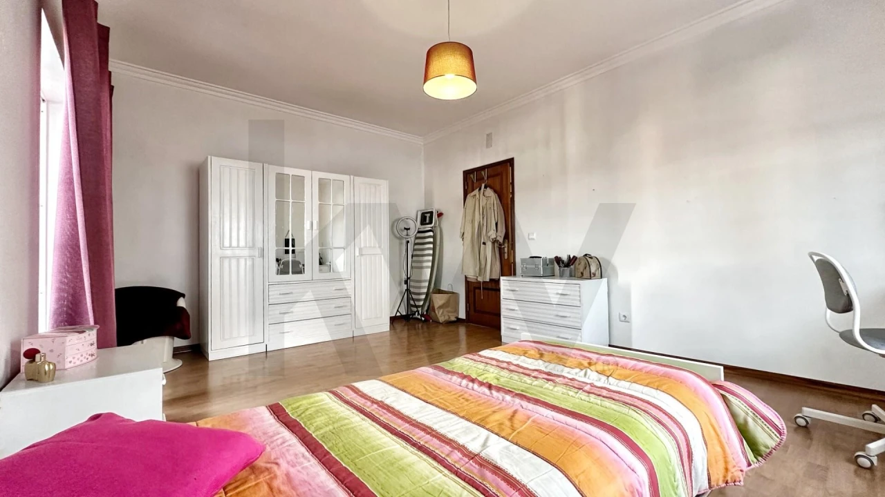 Moradia T4 para Venda em Sesimbra (Castelo) Foto 16