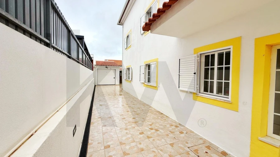 Moradia T4 para Venda em Sesimbra (Castelo) Foto 48