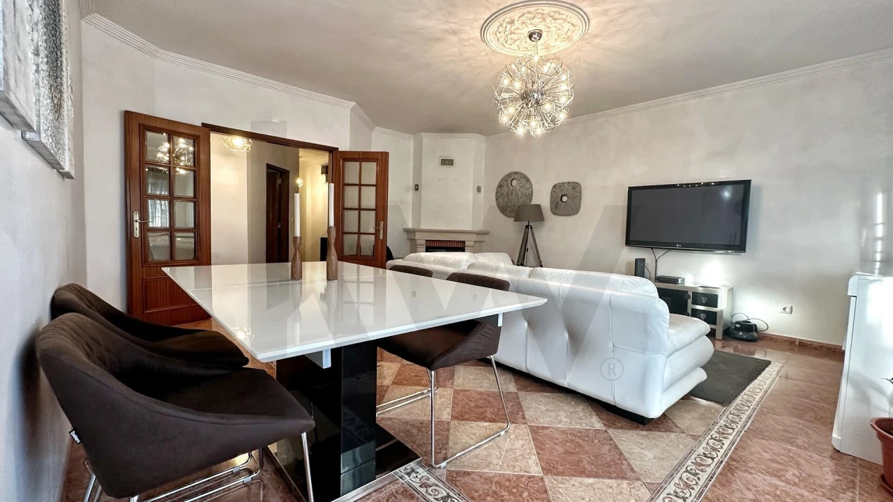 Moradia T4 para Venda em Sesimbra (Castelo) Foto 2