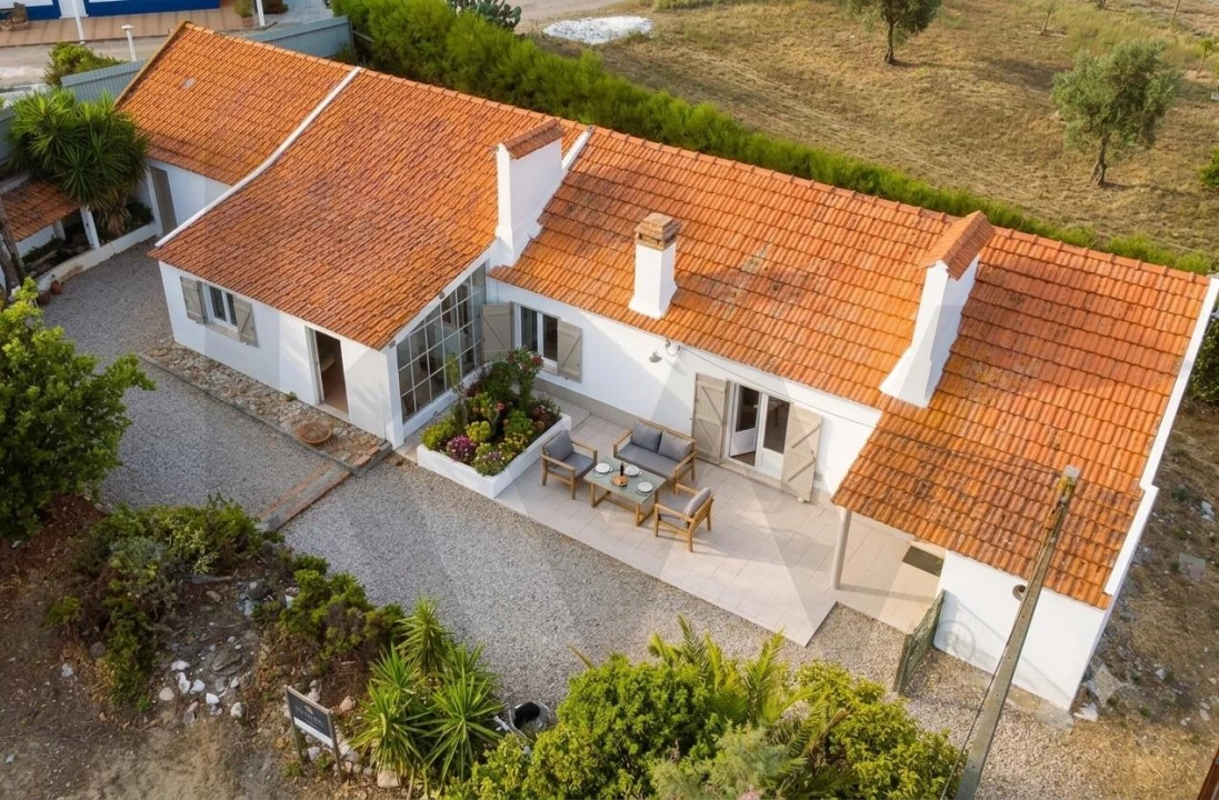 Quinta T2 para Venda em Branca Foto 1