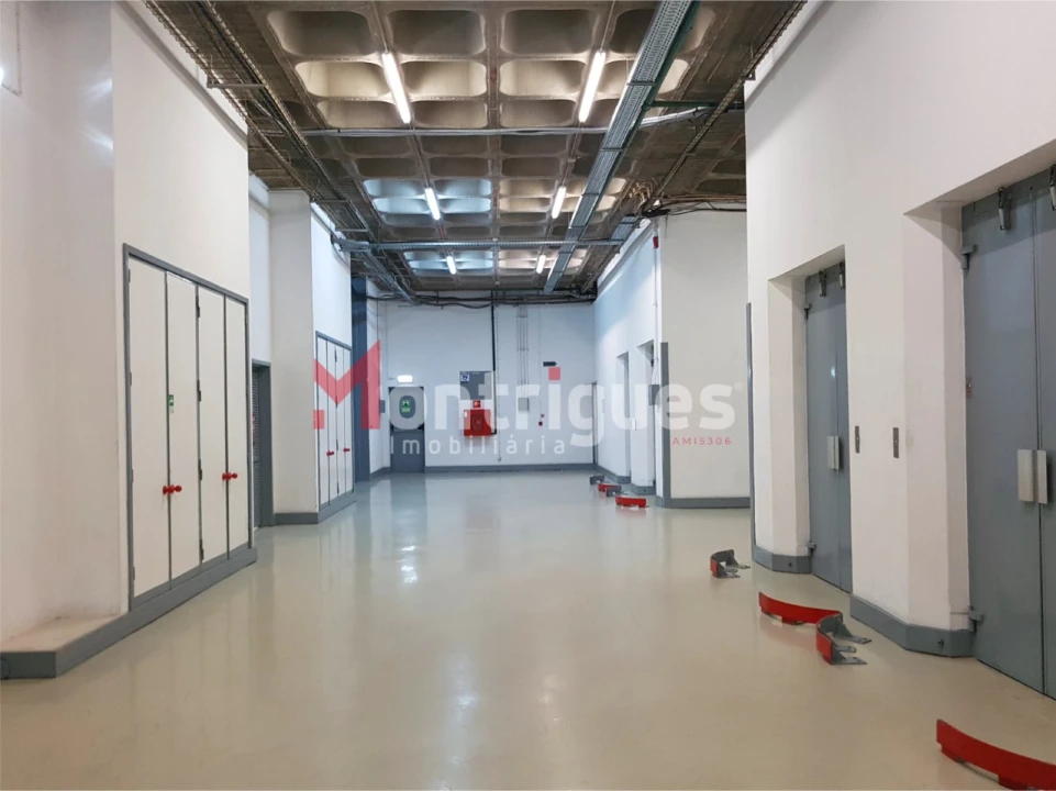 Armazém para Arrendamento em Marvila Foto 4