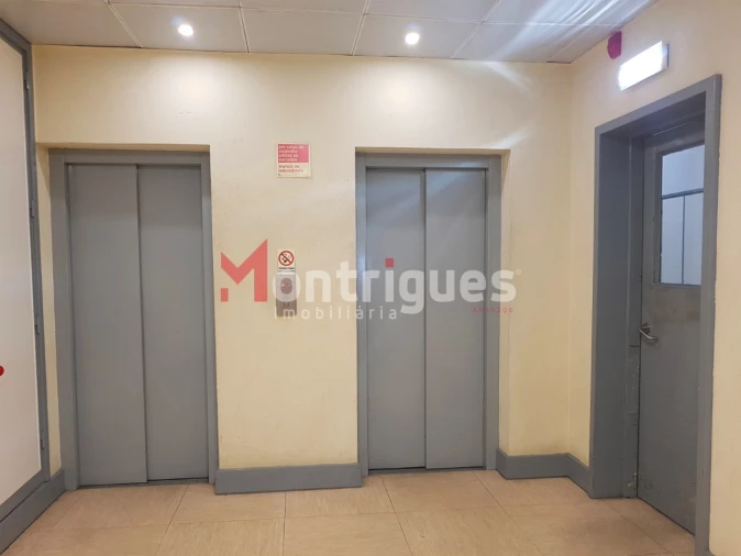 Armazém para Arrendamento em Marvila Foto 2