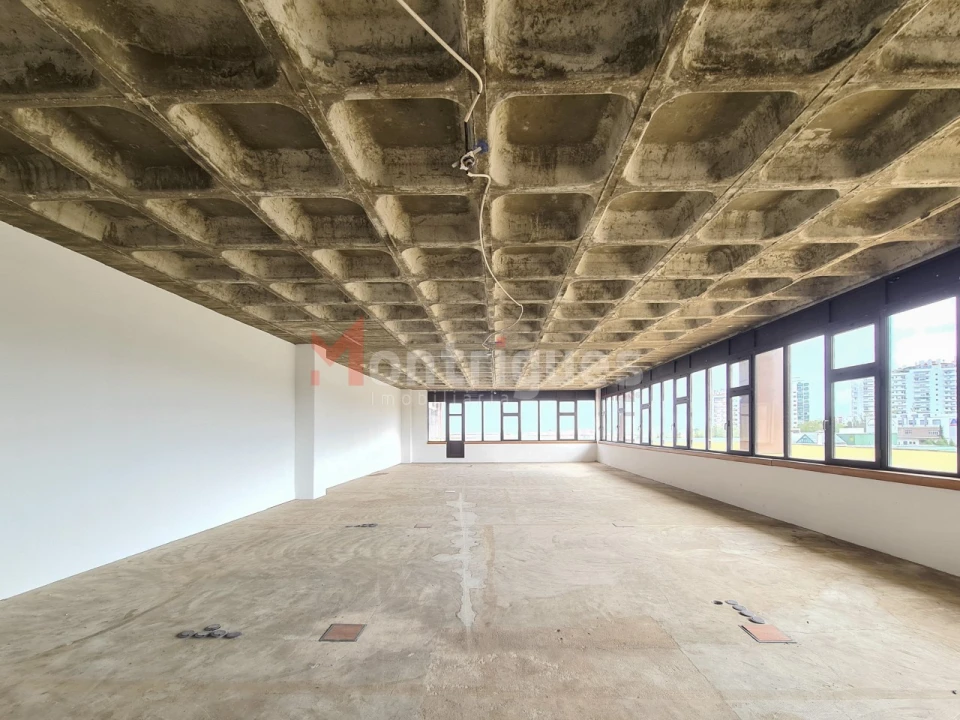 Escritório para Arrendamento em Alfragide Foto 1