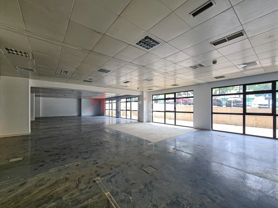 Escritório para Arrendamento em Algés, Linda-A-Velha e Cruz Quebrada-Dafundo Foto 1