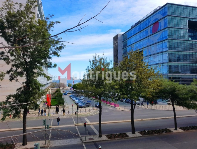 Escritório para Venda em Parque das Nações Foto 3