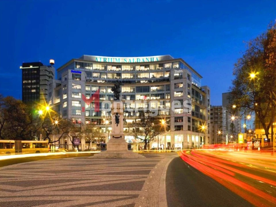 Loja para Arrendamento em Arroios Foto 1