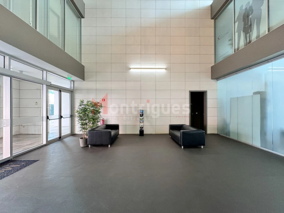 Escritório para Arrendamento em Odivelas Foto 8
