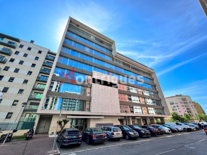 Garagem para Arrendamento em Odivelas Foto 1