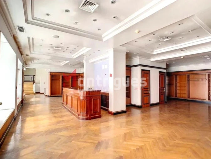 Loja para Arrendamento em Campo de Ourique Foto 3