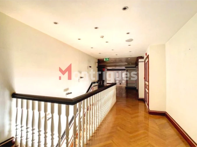 Loja para Arrendamento em Campo de Ourique Foto 6