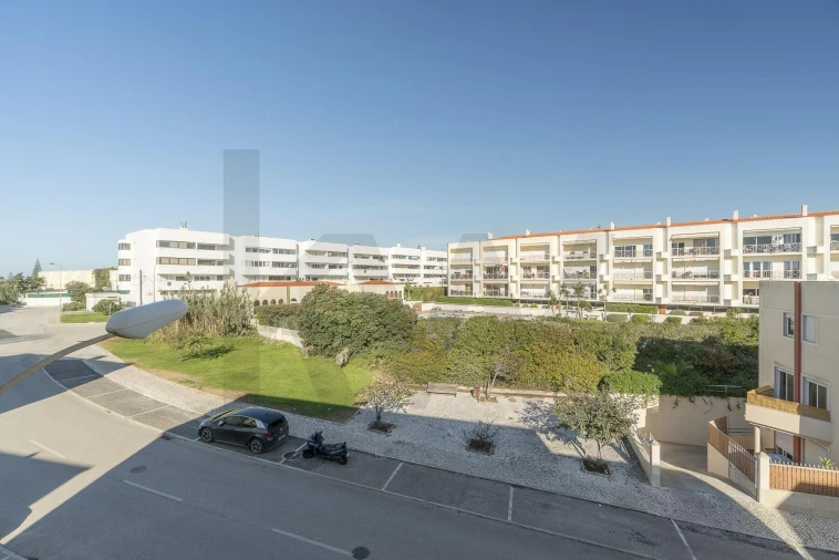 Apartamento T3 para Venda em Colares Foto 13