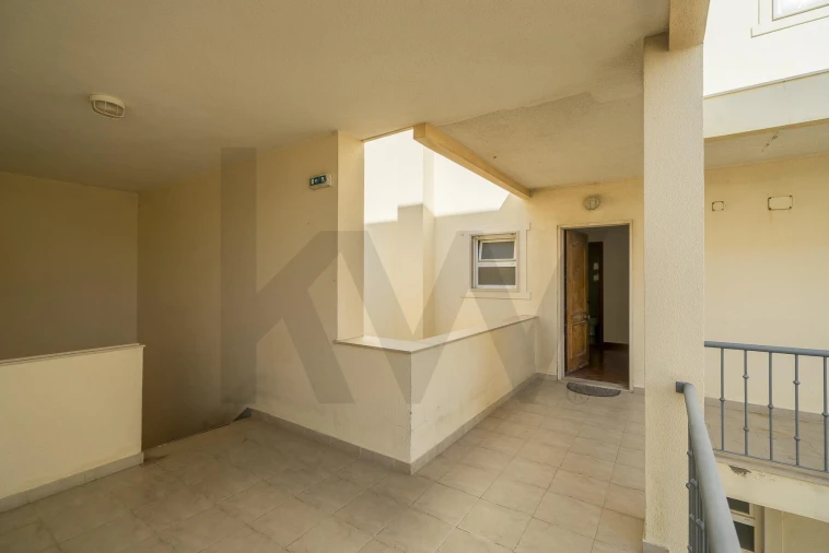 Apartamento T3 para Venda em Colares Foto 27