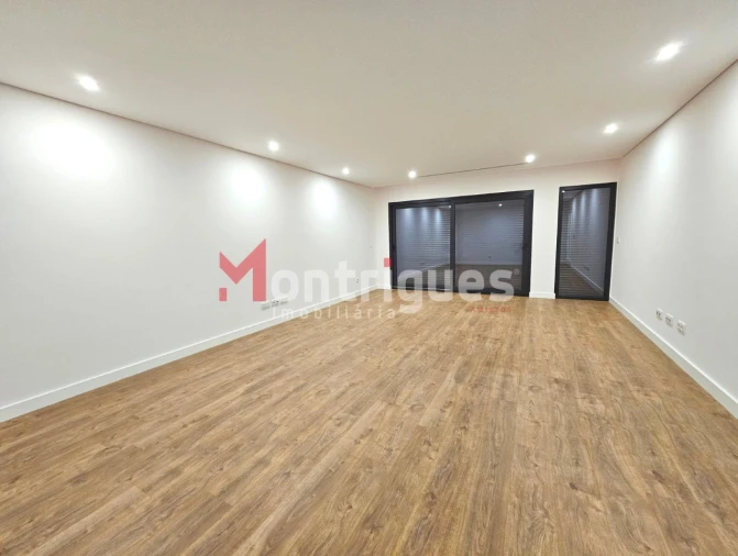 Apartamento T3 para Venda em Montijo e Afonsoeiro Foto 16