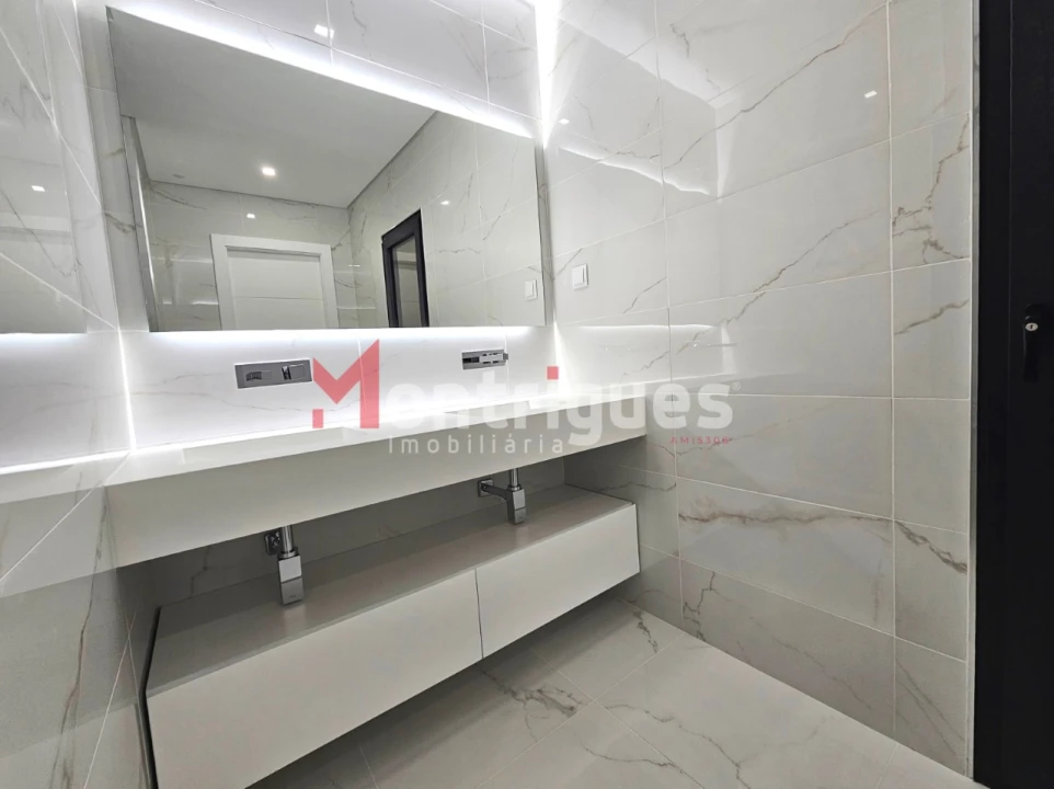 Apartamento T7 para Venda em Montijo e Afonsoeiro Foto 40