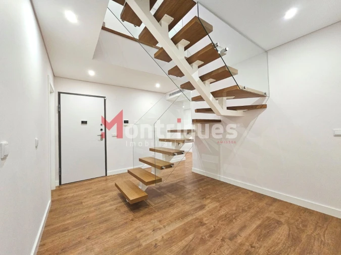 Apartamento T7 para Venda em Montijo e Afonsoeiro Foto 16