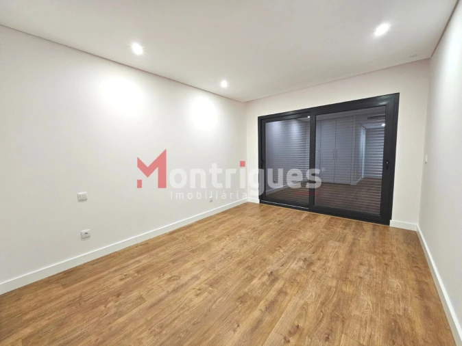 Apartamento T7 para Venda em Montijo e Afonsoeiro Foto 26