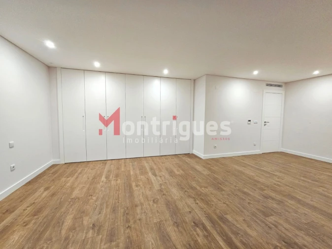 Apartamento T7 para Venda em Montijo e Afonsoeiro Foto 37