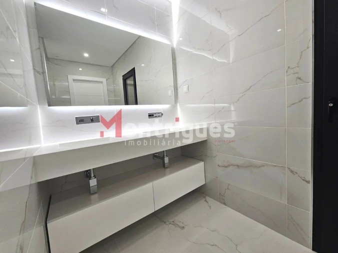 Apartamento T7 para Venda em Montijo e Afonsoeiro Foto 40