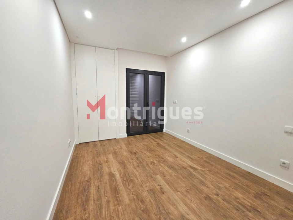 Apartamento T3 para Venda em Montijo e Afonsoeiro Foto 28