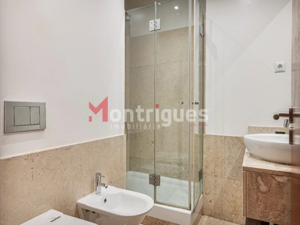 Apartamento T1 para Venda em Parque das Nações Foto 18