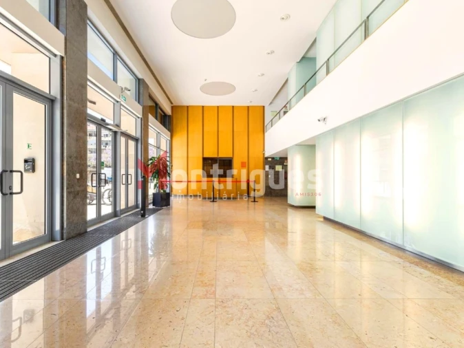 Escritório para Venda em Parque das Nações Foto 3