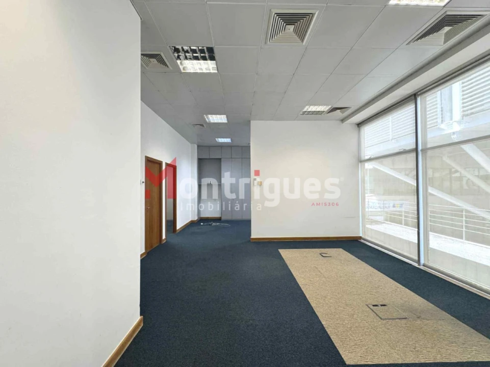 Escritório para Venda em Parque das Nações Foto 4