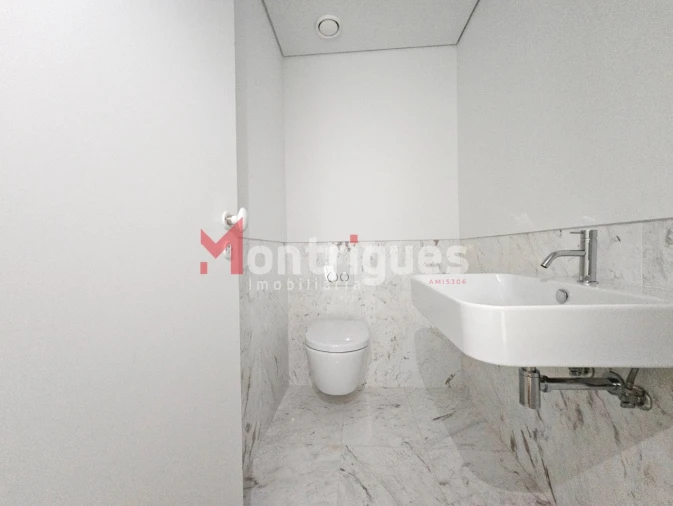 Apartamento T1 para Venda em Beato Foto 16