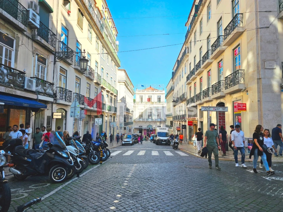Escritório para Arrendamento em Santa Maria Maior Foto 1