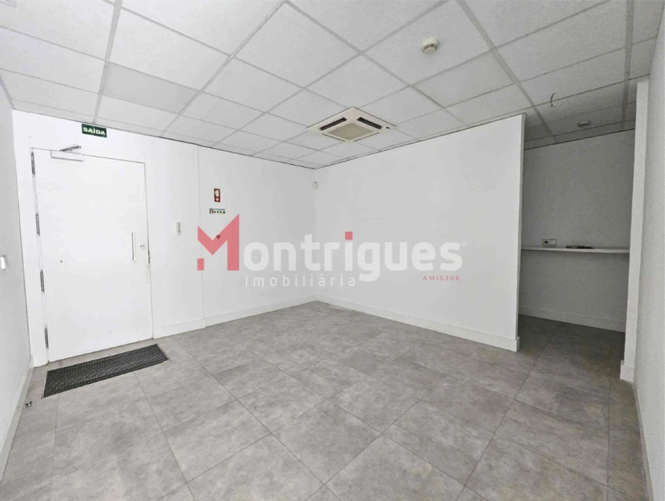 Escritório para Venda em Santo António Foto 8