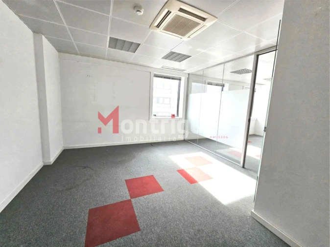 Escritório para Venda em Santo António Foto 14