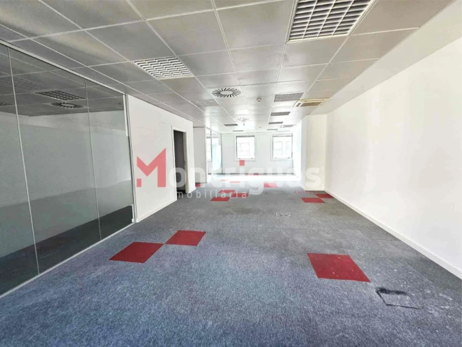 Escritório para Venda em Santo António Foto 10