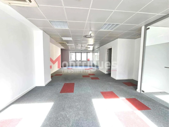 Escritório para Venda em Santo António Foto 11