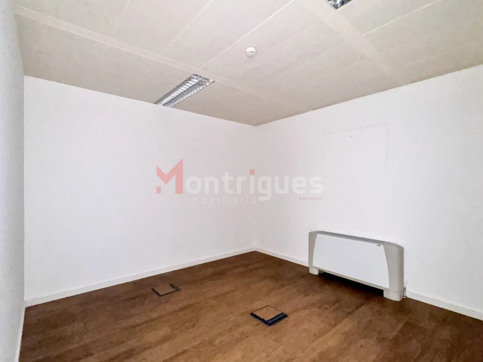 Escritório para Venda em Avenidas Novas Foto 35