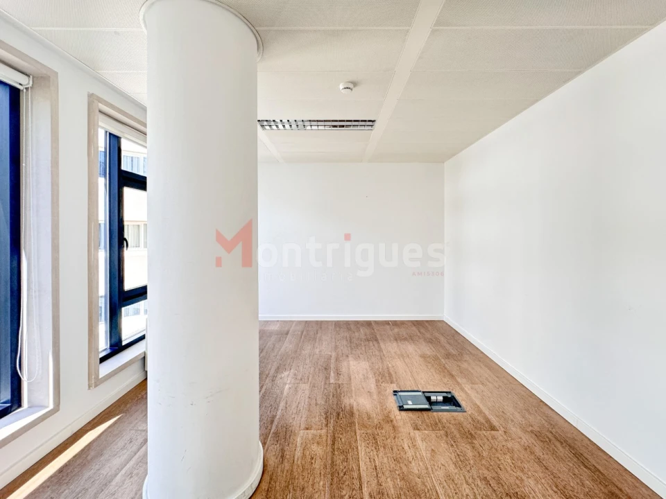 Escritório para Venda em Avenidas Novas Foto 43