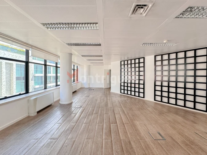 Escritório para Venda em Avenidas Novas Foto 9