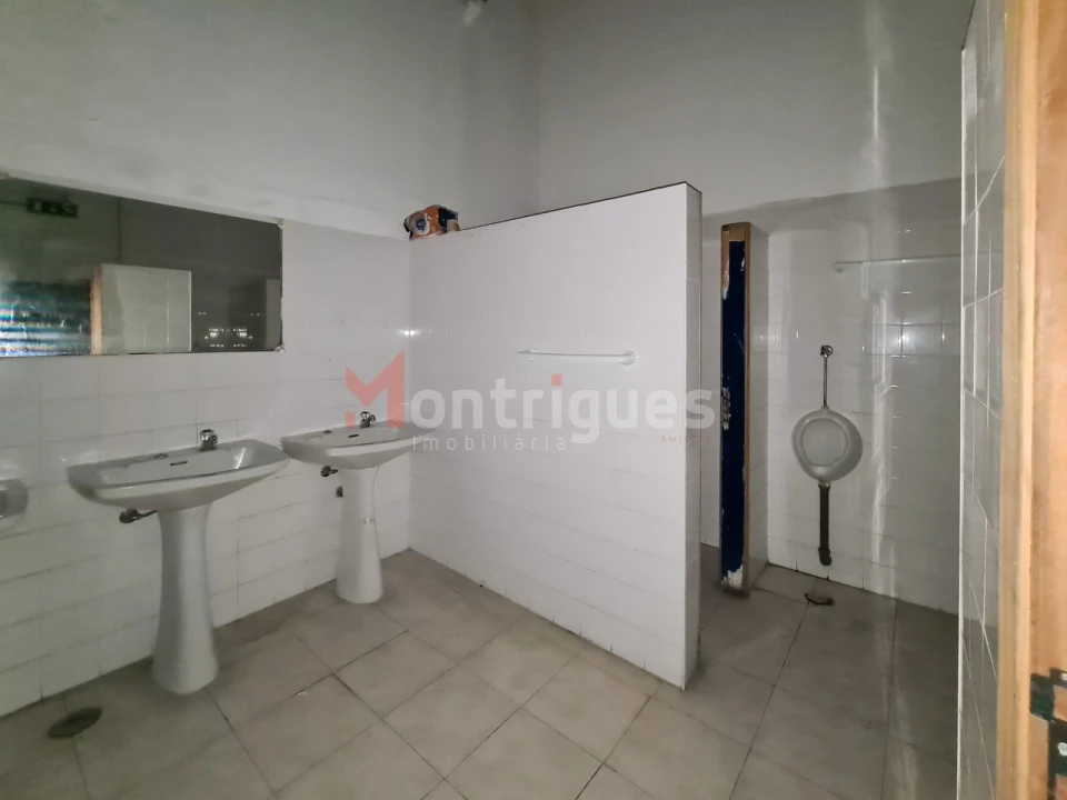 Armazém para Arrendamento em Camarate, Unhos e Apelação Foto 10