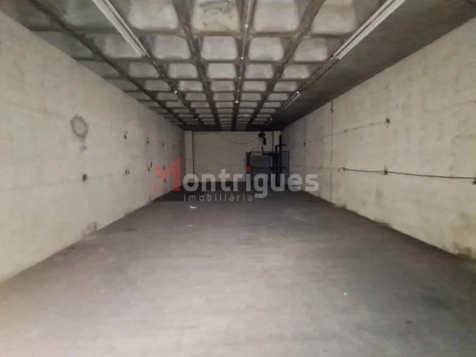 Armazém para Arrendamento em Camarate, Unhos e Apelação Foto 7