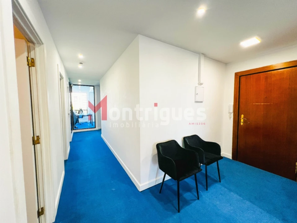 Escritório para Venda em Alvalade Foto 8