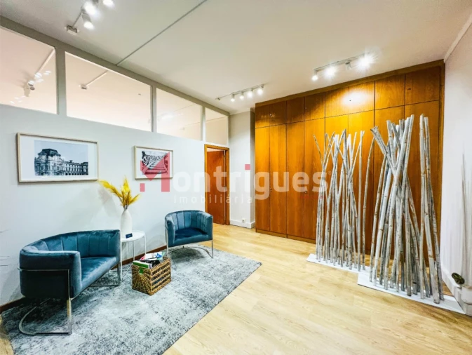 Escritório para Venda em Alvalade Foto 9