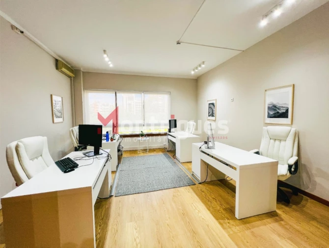 Escritório para Venda em Alvalade Foto 12