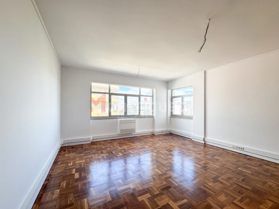 Escritório para Arrendamento em Avenidas Novas Foto 11