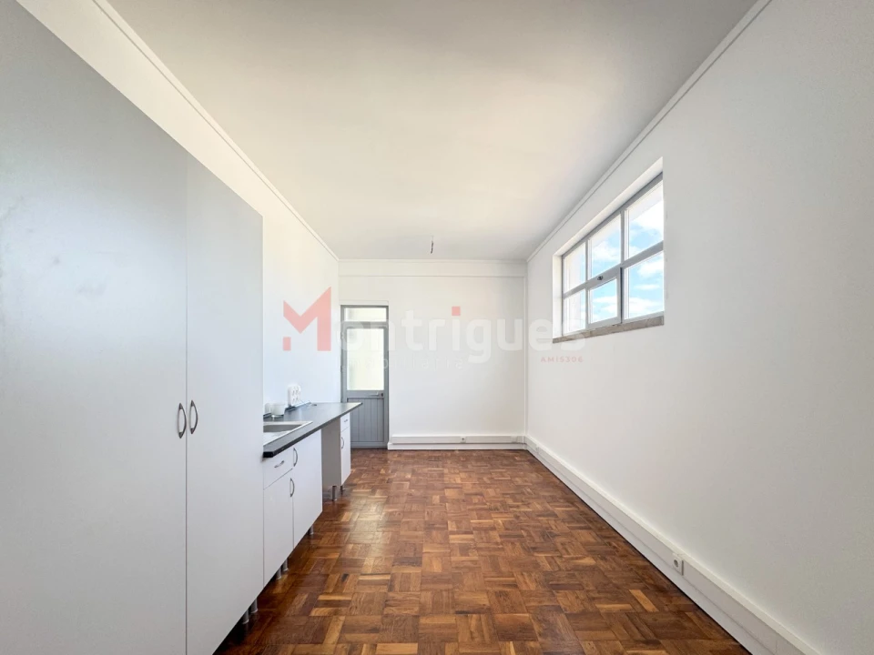 Escritório para Arrendamento em Avenidas Novas Foto 13