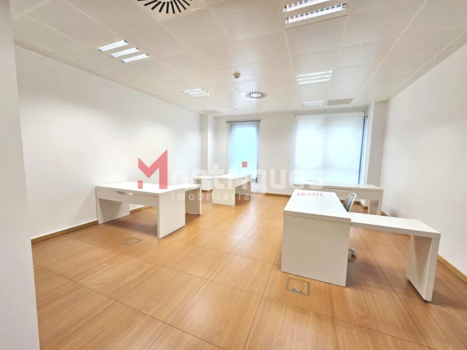 Escritório para Arrendamento em Parque das Nações Foto 1