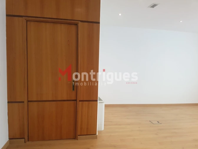 Escritório para Arrendamento em Parque das Nações Foto 3