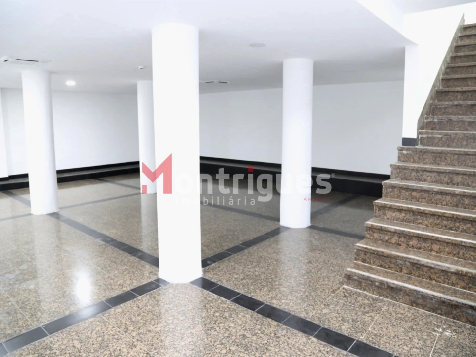 Loja para Arrendamento em Penha de França Foto 8