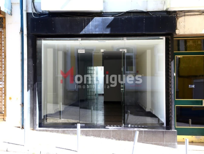 Loja para Arrendamento em Penha de França Foto 1