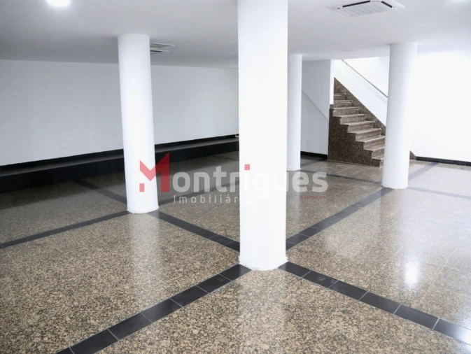 Loja para Arrendamento em Penha de França Foto 11