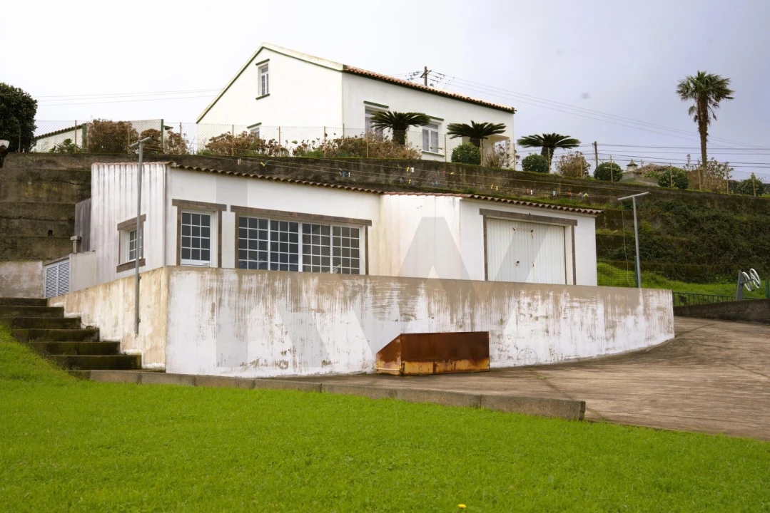 Moradia T2 para Venda em Santo Espirito Foto 4